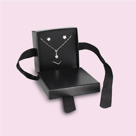 Cashier for jewelry 08x08cm with 10 un black with paper art ribbon