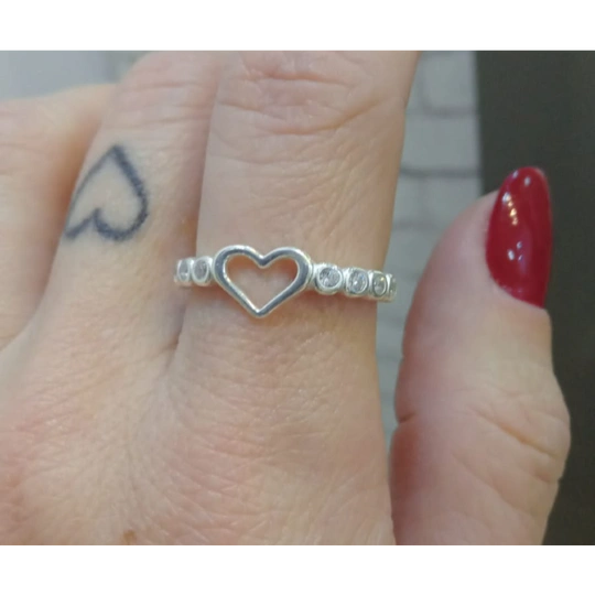 LEAKED HEART RING STUNTED ZIRCONIA CRYSTAL ON THE SIDE