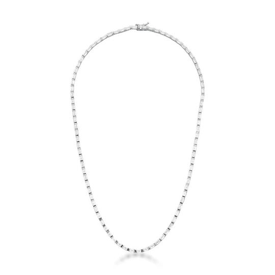 Necklace with white rectangular crystals bathed to rhodium